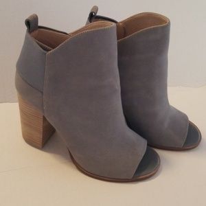 Kelsi Dagger peep toe booties